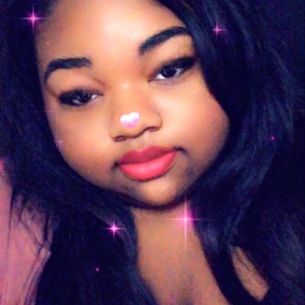 Meet your Posher, Lahniiah